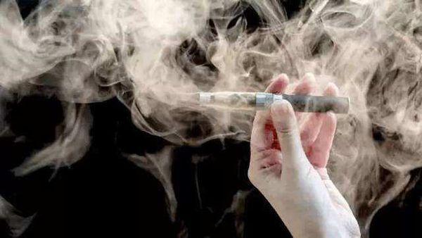 電子煙退出互聯(lián)網(wǎng)銷售渠道對于保護(hù)未成年人是件好事！