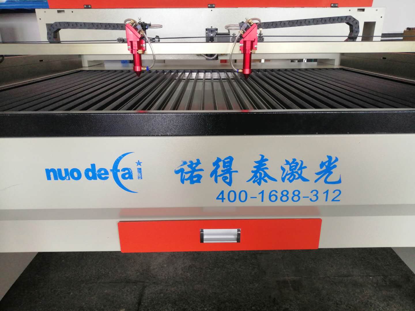 淺談小型激光雕刻切割機(jī)價(jià)格還會(huì)下降嗎？