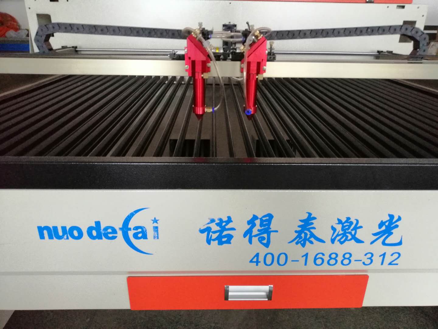 切割發(fā)黃不用怕諾得泰二十年激光切割機(jī)技術(shù)與你一起分享！