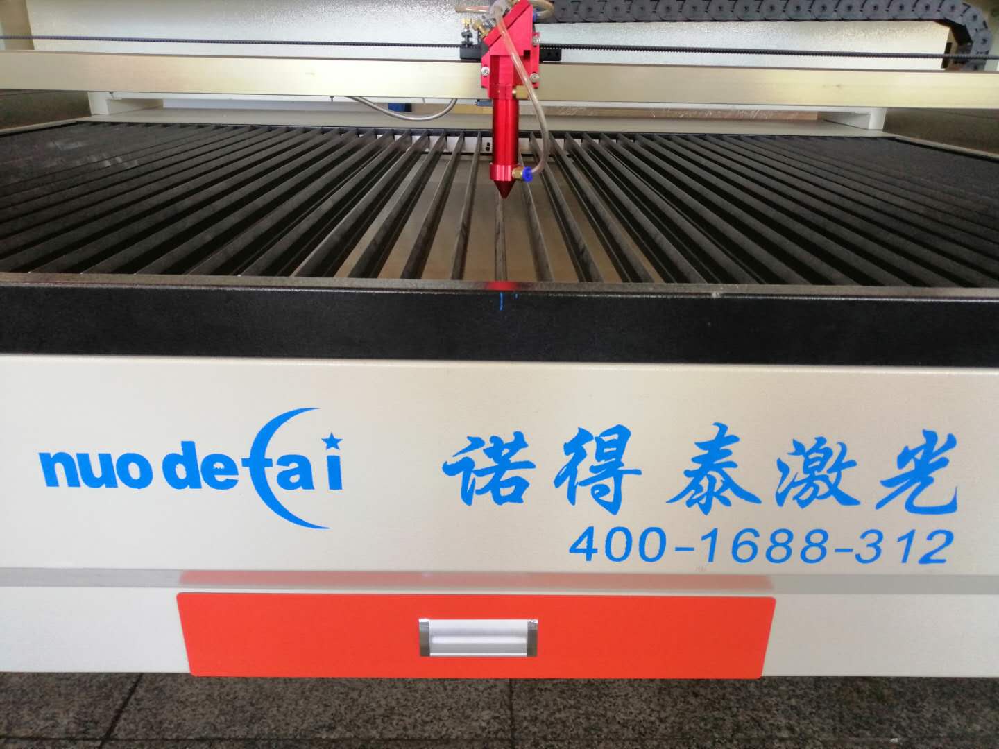 竹木制品旋轉(zhuǎn)激光切割機(jī)的一個(gè)工作原理？價(jià)格如何！
