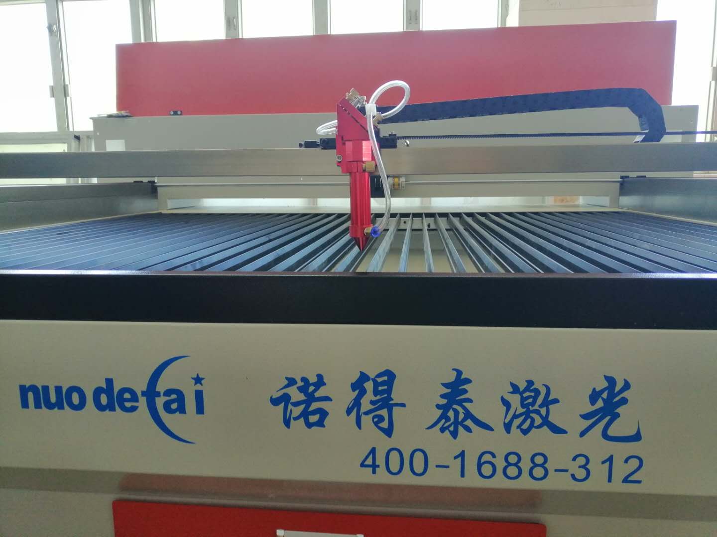 莫輕易的講一個激光切割機廠家設備價格賣得貴！